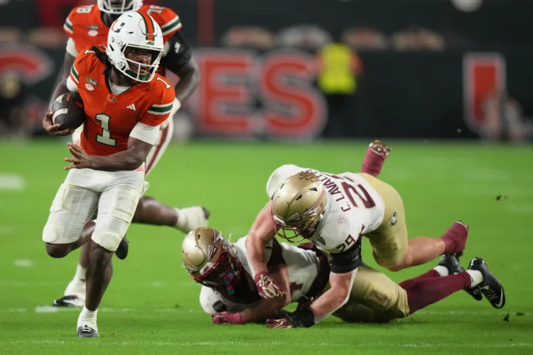 Miami gets top spot in AP poll